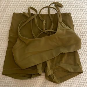 Aritzia TnaBUTTER set